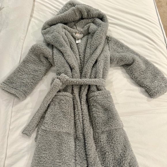 Pottery Barn Teen Grey Sherpa Robe - Picture 1 of 1